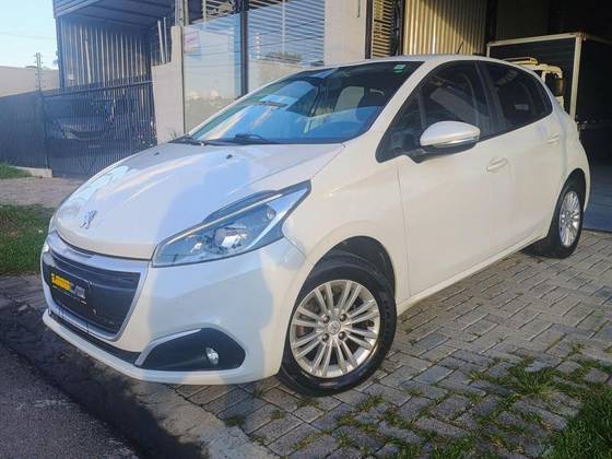 PEUGEOT 208 1.2 ACTIVE PACK 12V FLEX 4P MANUAL PEUGEOT 208 1.2 ACTIVE PACK 12V FLEX 4P MANUAL